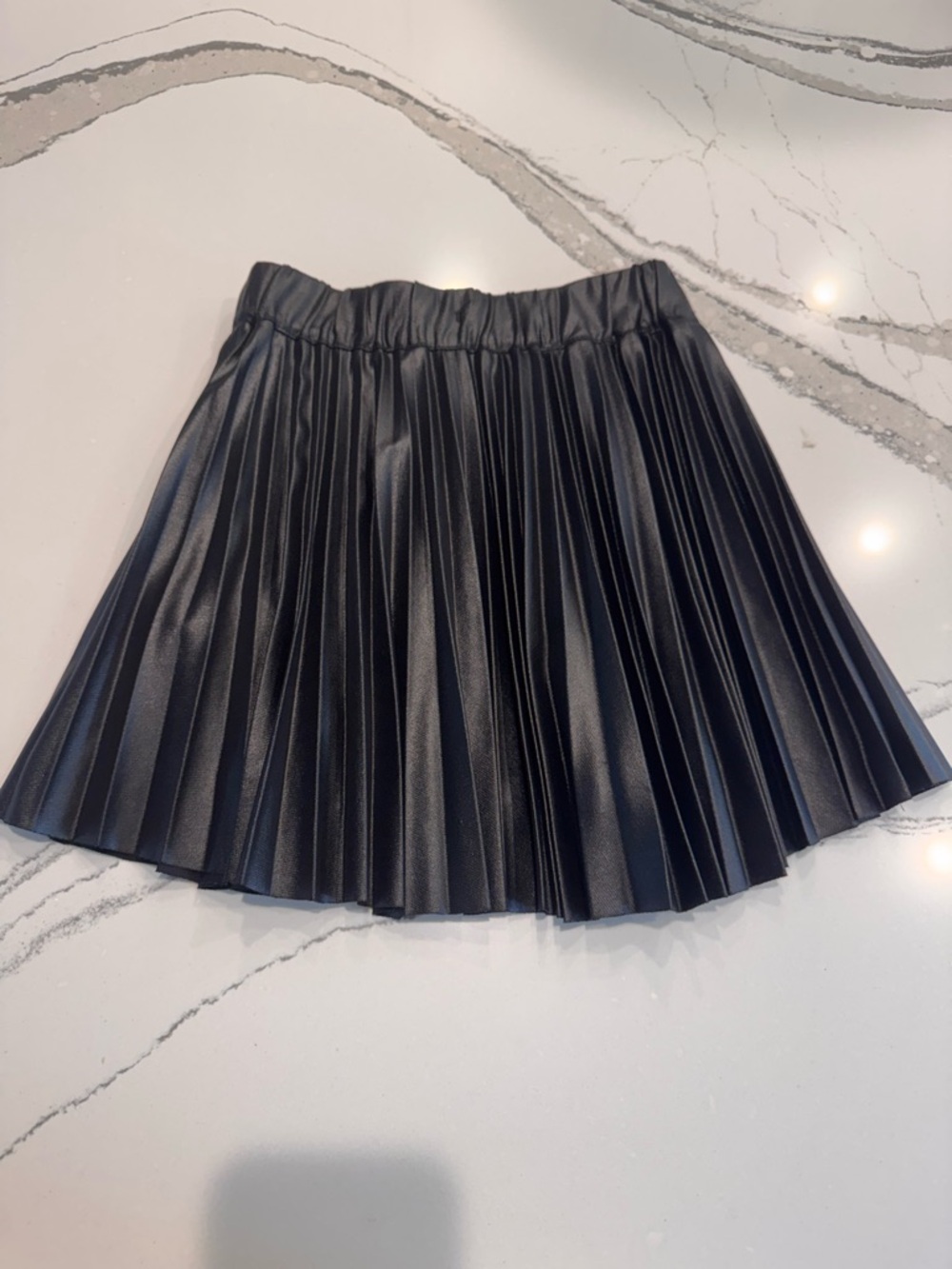 New KATIEJ NYC Girls Pleated Skirt Size M in Black